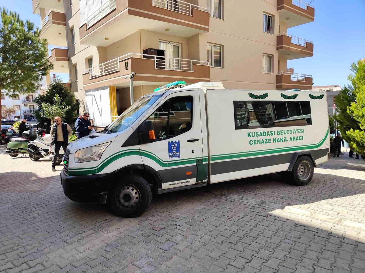 Kuşadası\'nda Genç Adam Evde Ölü Bulundu