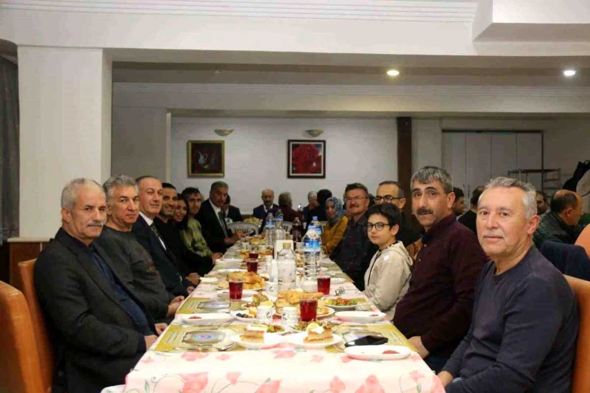 Kütahya İl Milli Eğitim Müdürlüğü personeli iftar programında buluştu