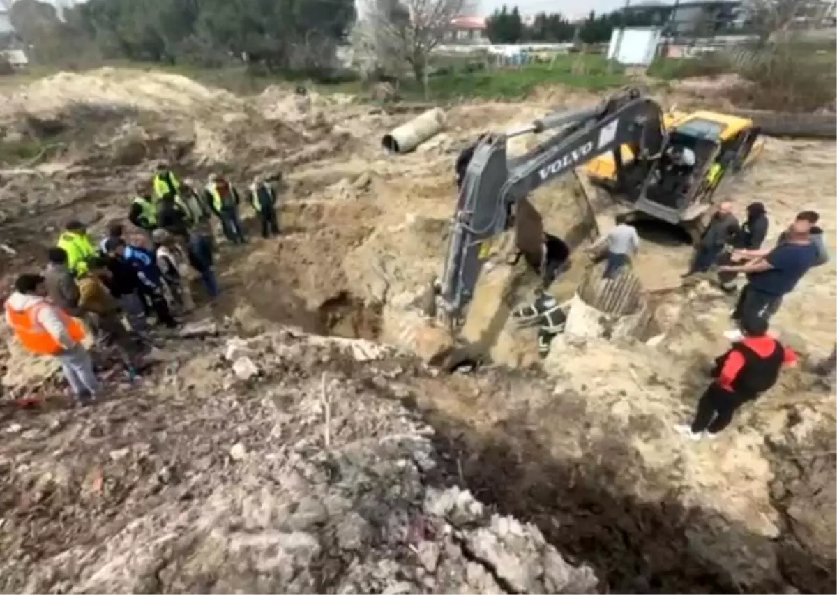 Çerkezköy\'de Hızlı Tren Çalışmalarında İşçiler Toprak Altında Kaldı