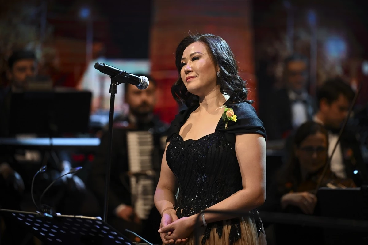 TRT Avaz\'ın 15. Kuruluş Yıl Dönümü Konseriyle Kutlandı