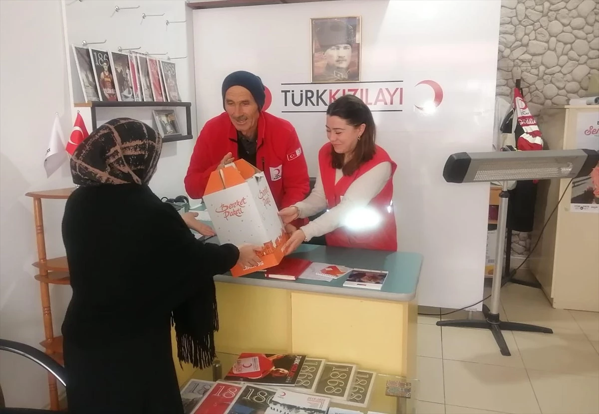 Türk Kızılayı Sorgun Şubesi\'nden 910 Aileye Ramazan Kolisi ve Kavurma Yardımı