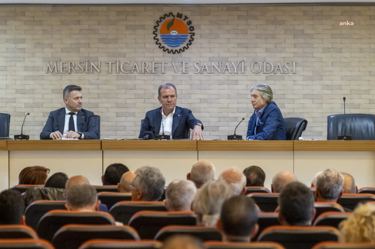Mersin Büyükşehir Belediye Başkanı Vahap Seçer, İş Dünyası-Büyükşehir Belediye Başkan Adayları Buluşması\'na katıldı