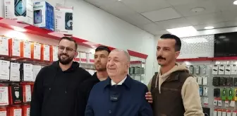 Ümit Özdağ, İzmir'in Seferihisar ve Urla ilçelerinde esnaf ve vatandaşlarla buluştu