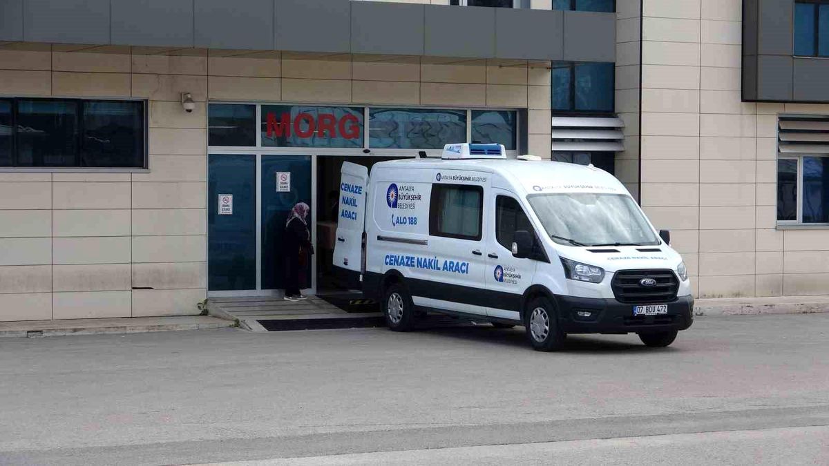 Alanya\'da apartman yöneticisini öldüren şahıs tutuklandı