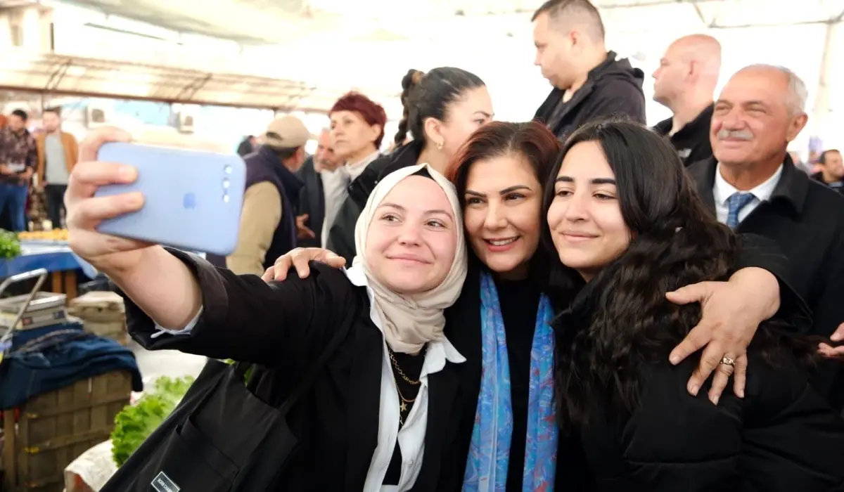 Aydın Büyükşehir Belediye Başkanı Özlem Çerçioğlu, Ata Tohumlarından üretilen fideleri dağıttı