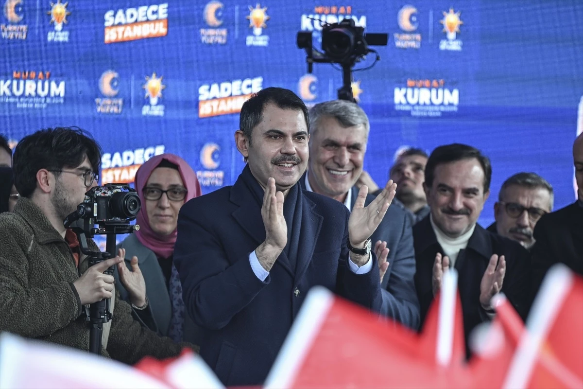 Murat Kurum, İstanbul\'da toplu ulaşımın eziyete dönüştüğünü söyledi