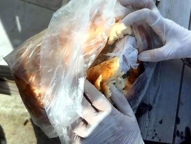 Dilencilerin paraları balık poşeti ve ramazan pidesinden çıktı Dilencilerin paraları balık poşeti ve ramazan pidesinden çıktı