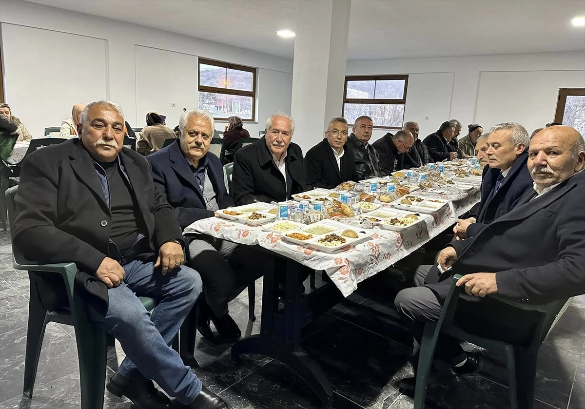 Güdül Belediye Başkanı Muzaffer Yalçın, iftar programında destek istedi