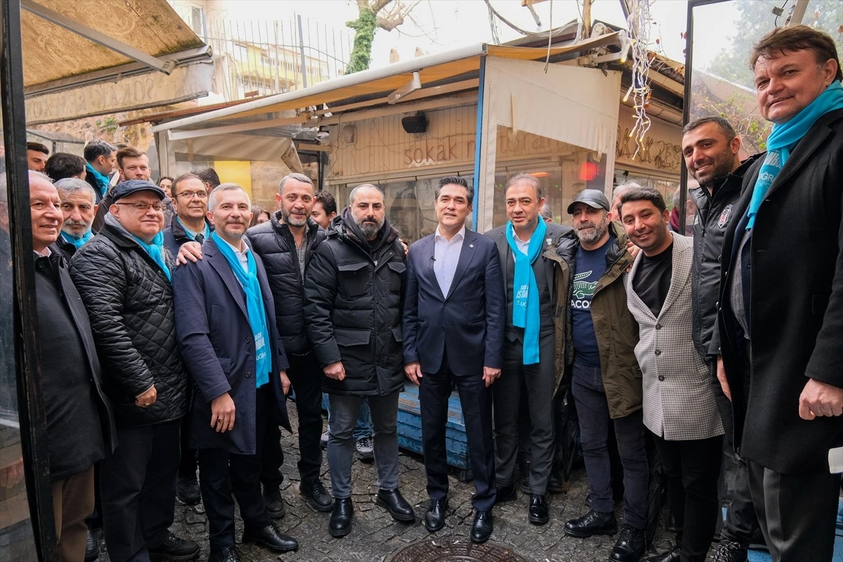 İYİ Parti İstanbul Büyükşehir Belediye Başkan Adayı Buğra Kavuncu Beşiktaş\'ta Ziyaretlerde Bulundu
