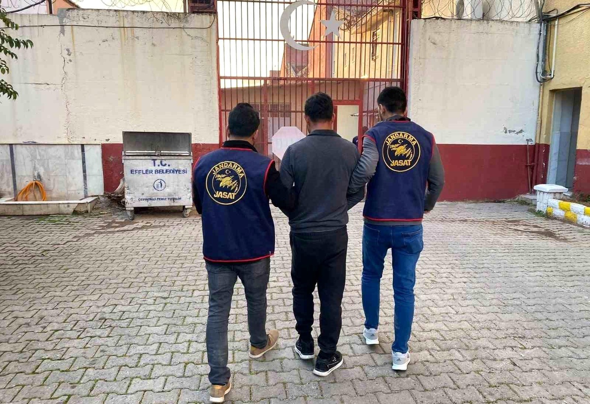 Aydın\'da Jandarma ekipleri 20 günde 262 aranan şahsı yakaladı