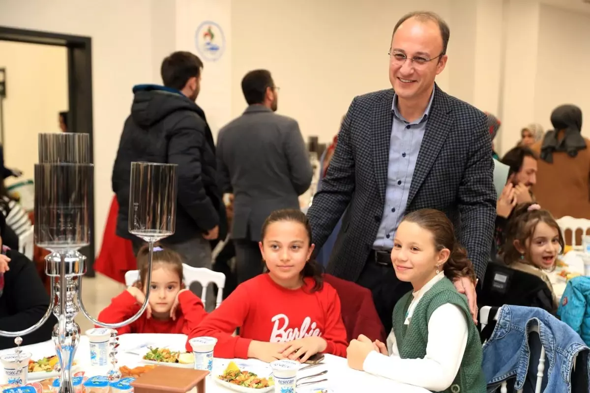 Pamukkale Belediyesi Ücretsiz Spor Kurslarına Katılan Öğrenciler İftar Yemeğinde Buluştu