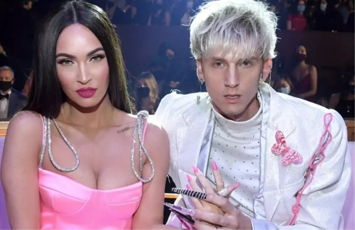 Partneri Machine Gun Kelly ile birbirlerinin kanını içen Megan Fox, "satanist ayinlere" " katıldığı yönündeki iddiaları yalanladı