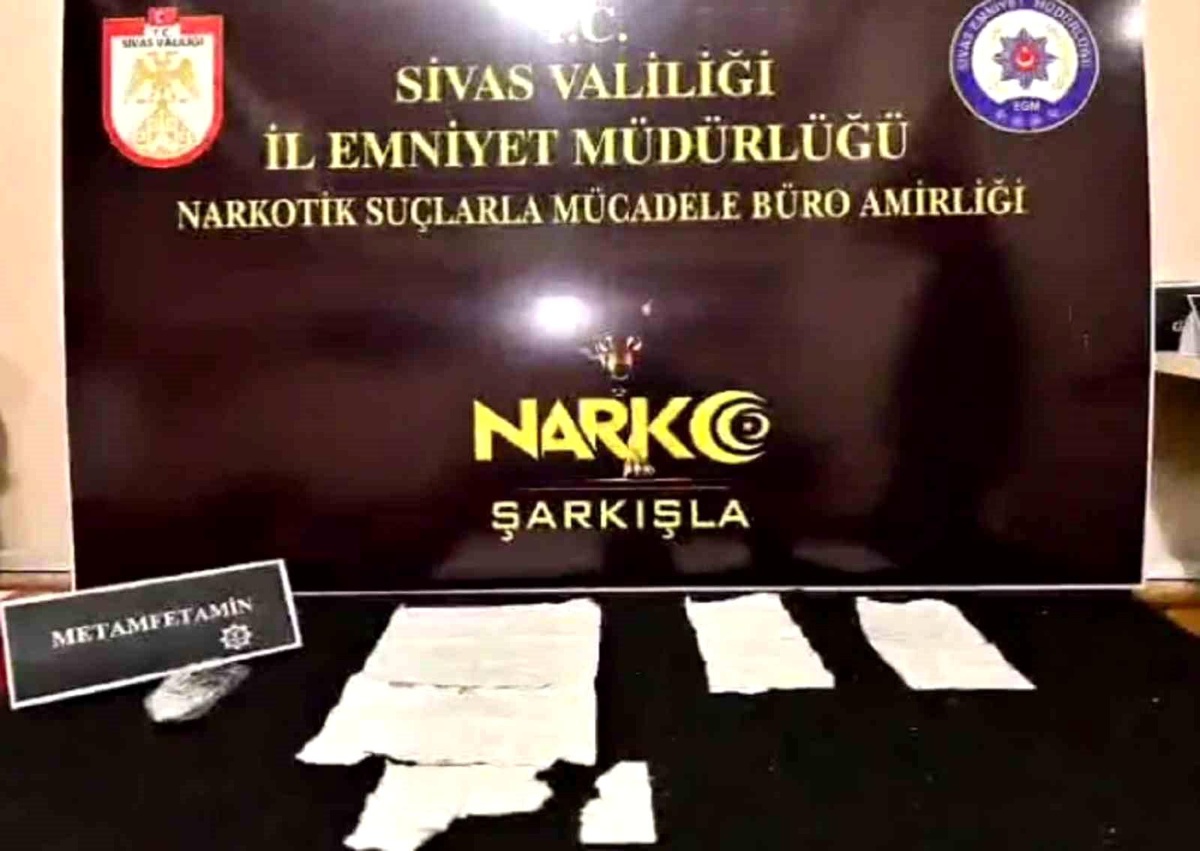 Sivas\'ta Gerçekleştirilen Uyuşturucu Operasyonunda 10 Tutuklama