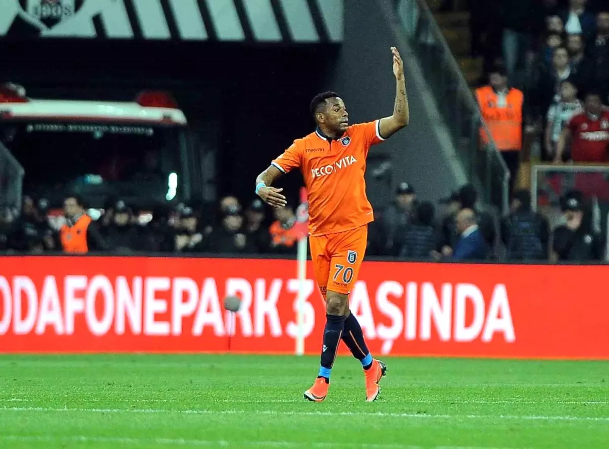 Robinho İtalya\'da Taciz Suçlamasıyla Tutuklandı