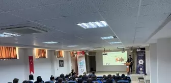 Tekirdağ'da polis öğrencileri siber suçlar konusunda bilgilendirdi