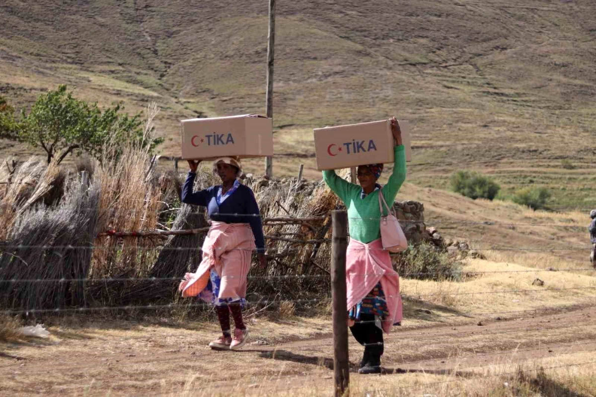 TİKA, Lesotho\'da ihtiyaç sahibi ailelere gıda paketleri dağıttı
