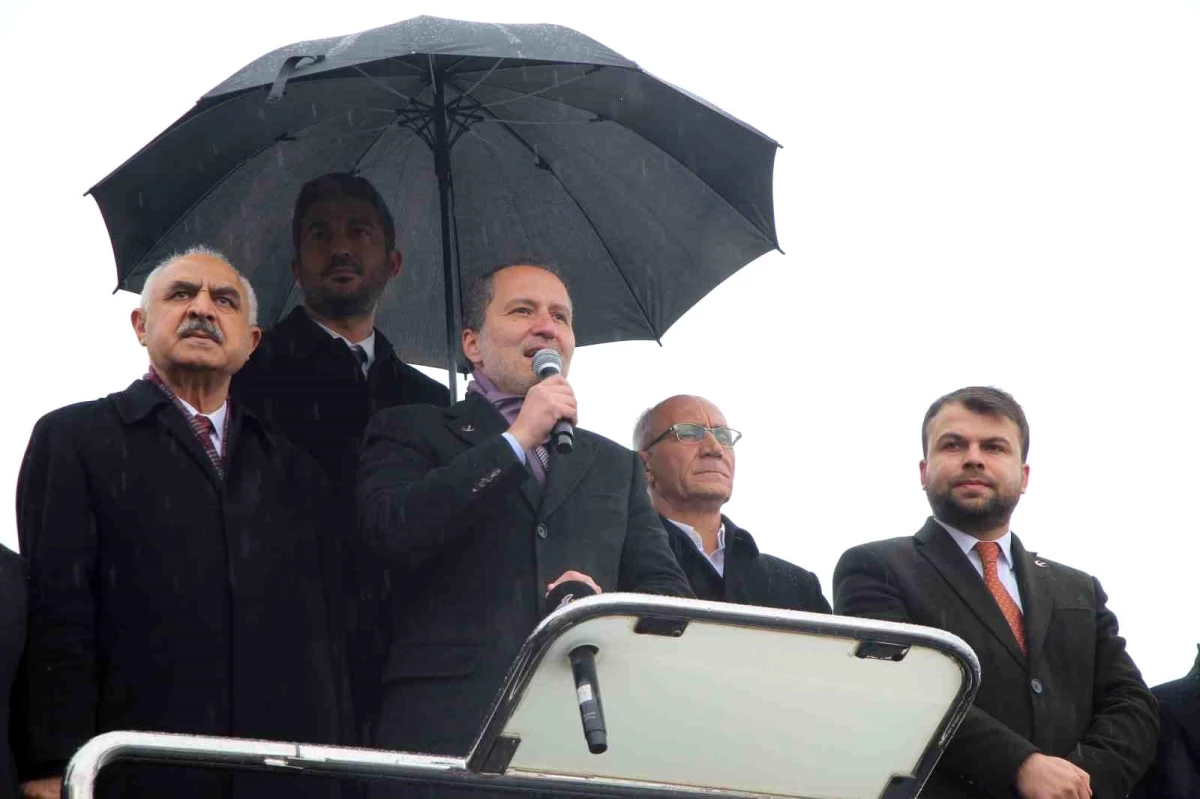 Yeniden Refah Partisi Genel Başkanı Fatih Erbakan Bingöl\'de Miting Düzenledi