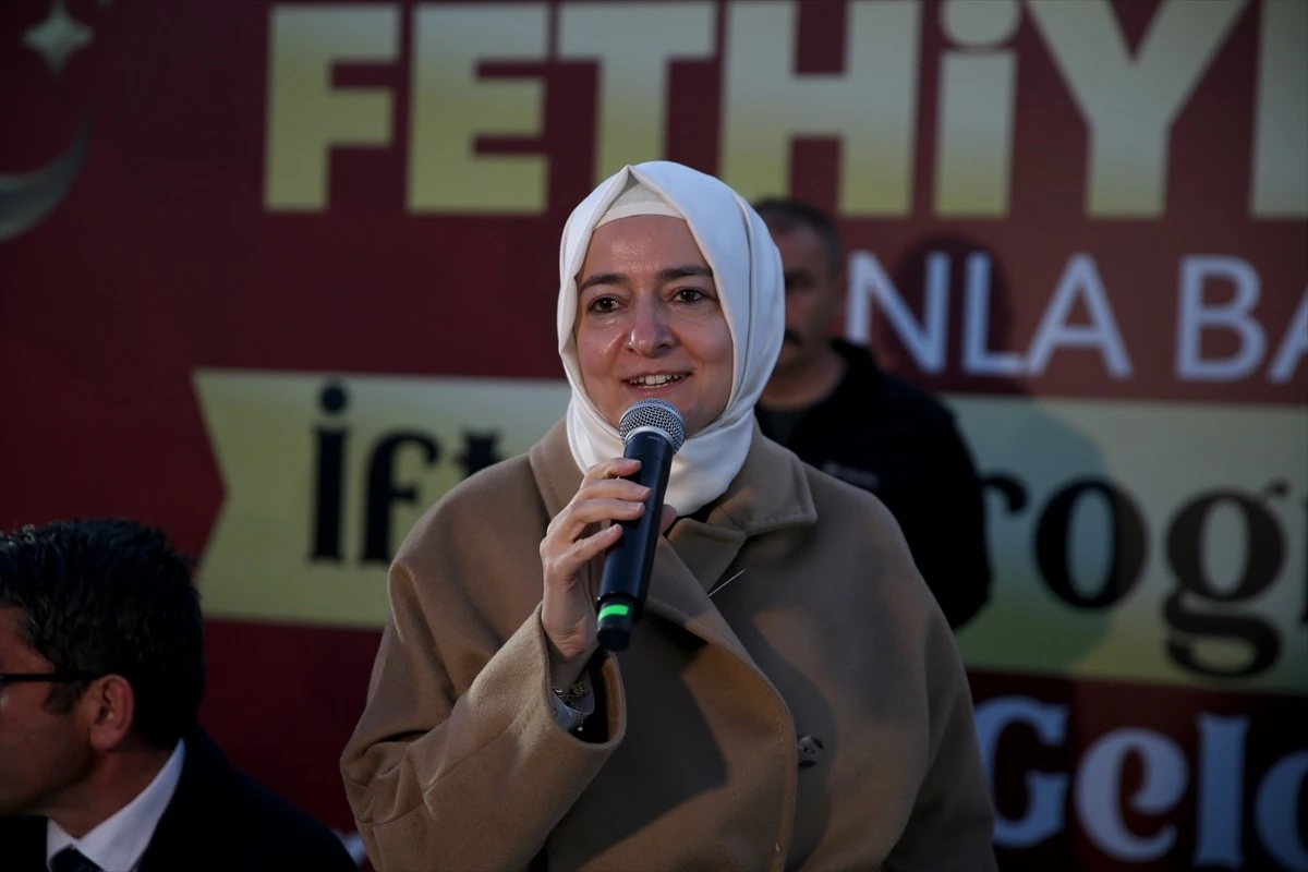 AK Parti Genel Başkan Yardımcısı Fatma Betül Sayan Kaya, Muğla ve Fethiye\'yi gerçek ve sosyal belediyecilikle buluşturmak istediklerini belirtti