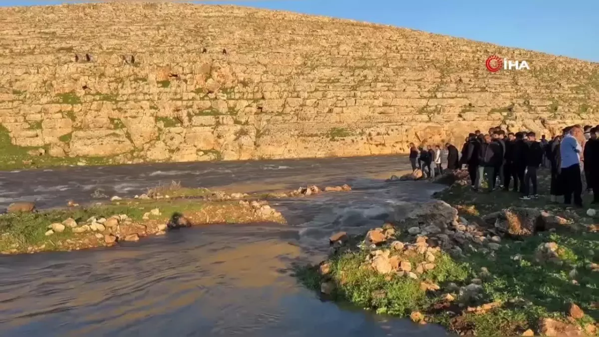 Akıntıya kapılan çocuğu arama çalışmaları devam ediyor