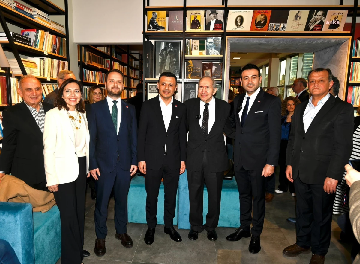 Beşiktaş Belediyesi, Altan Öymen Kütüphanesi\'ni Hizmete Açtı