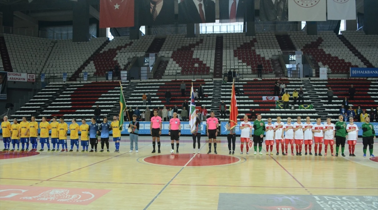 Down Sendromlu Futsal Milli Takımı Brezilya\'ya 5-2 yenildi