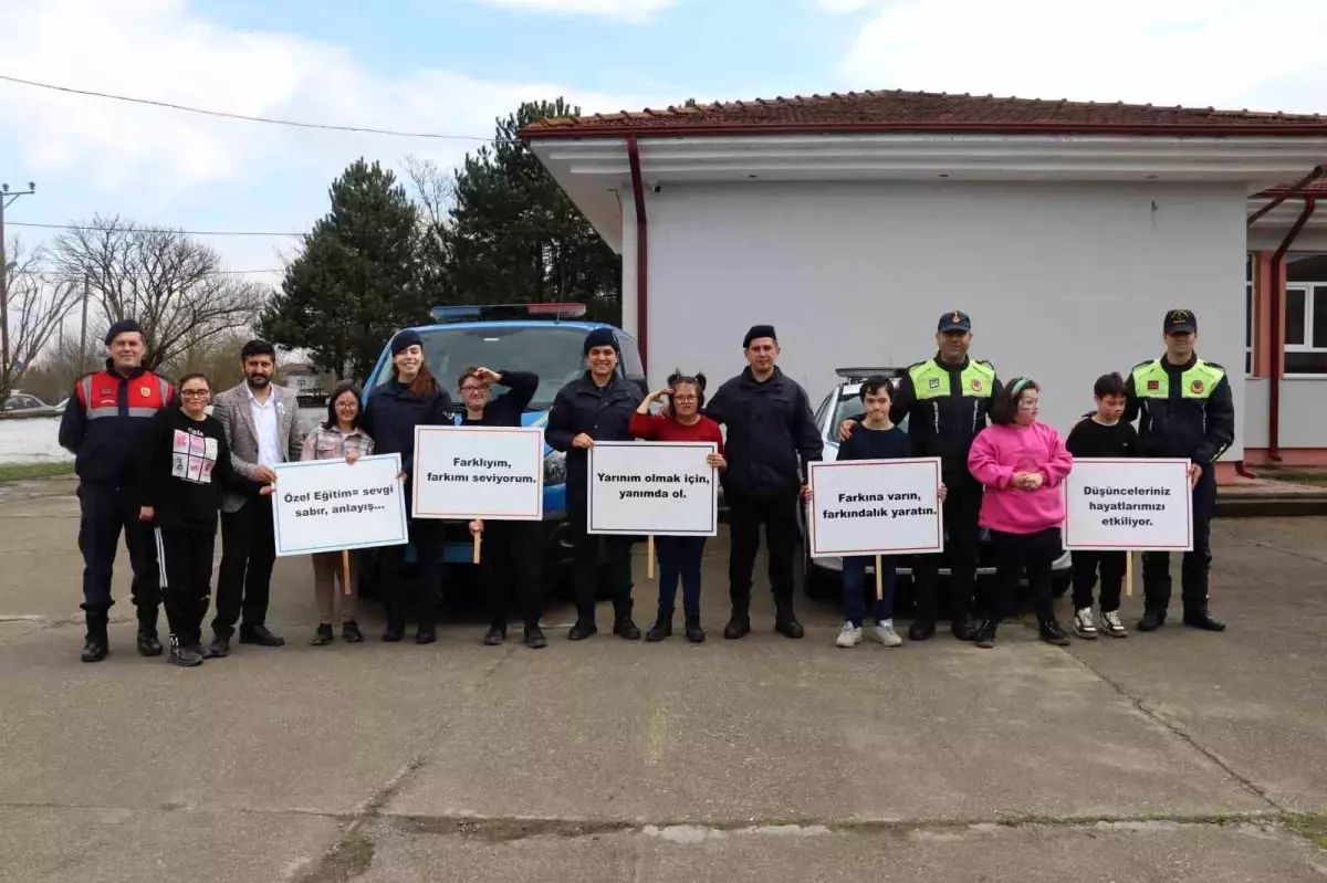 Düzce İl Jandarma Komutanlığı Özel Eğitim Okulunu Ziyaret Etti