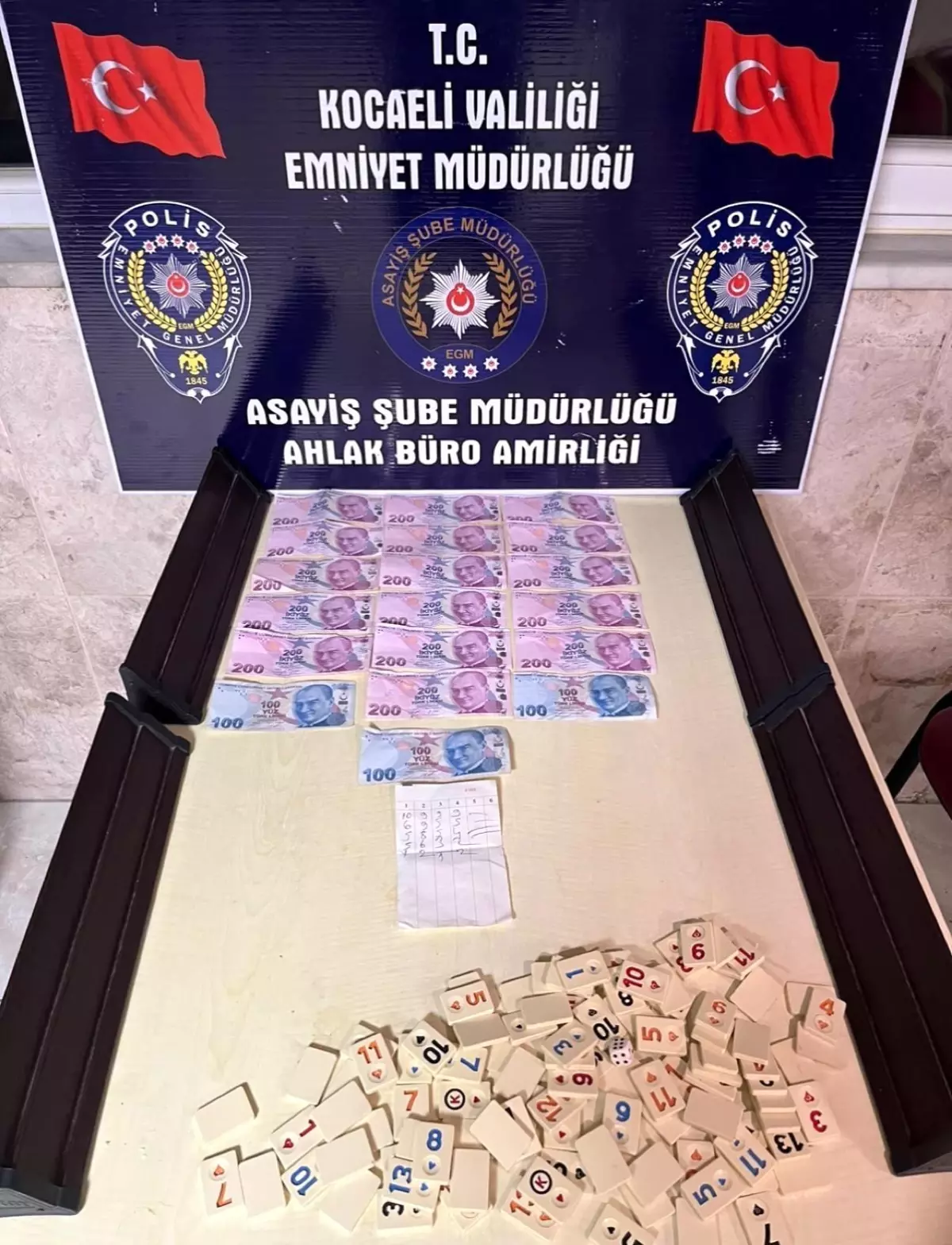 Kocaeli\'de Kumar Oynayanlara ve İş Yeri Sahibine Cezalar Verildi