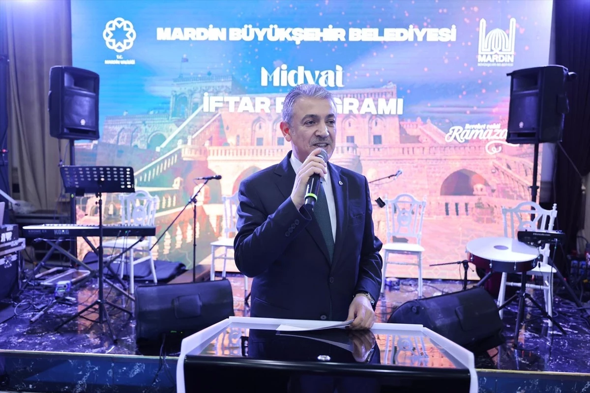 Mardin Valisi Tuncay Akkoyun, Midyat\'ta İftar Programına Katıldı