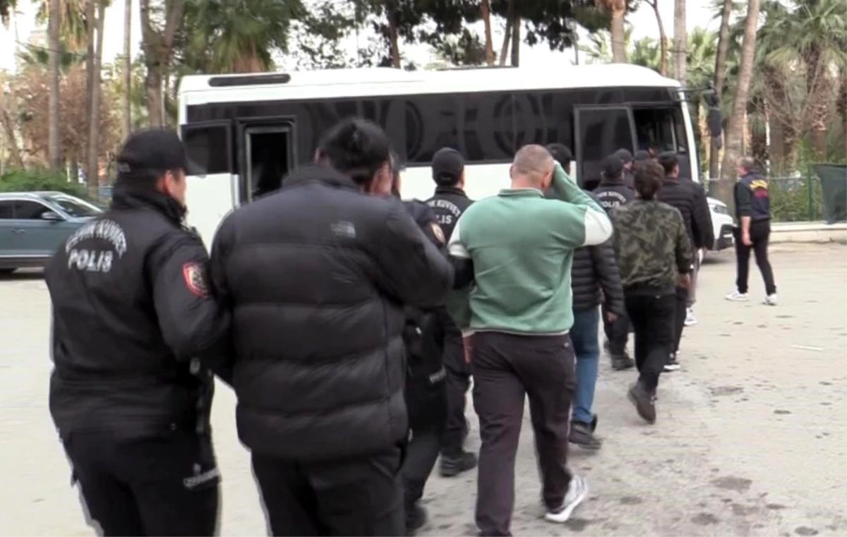 Mersin polisi nitelikli dolandırıcılık operasyonunda 6 şüpheliyi yakaladı