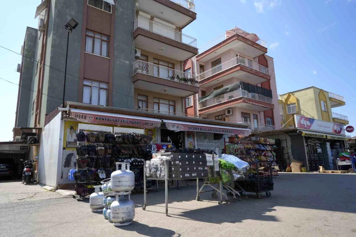 Antalya\'da Hayırseverler Veresiye Defterlerini Kapattı
