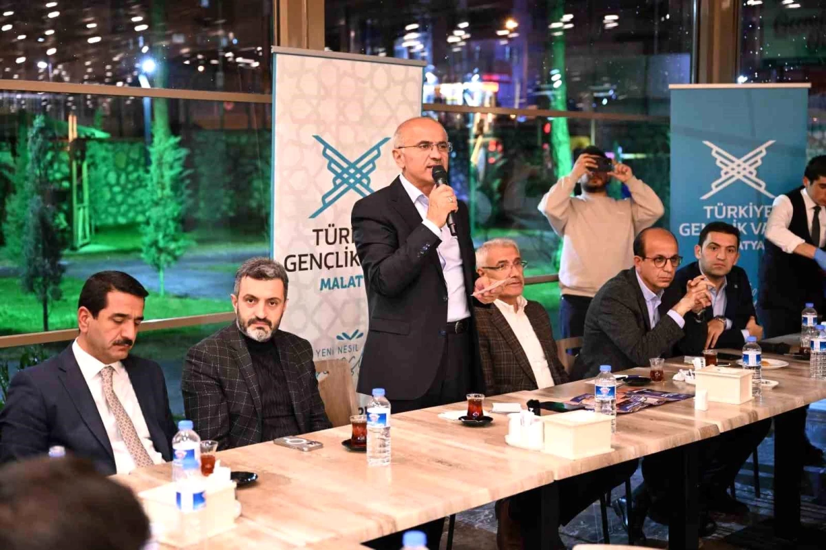 AK Parti Malatya Büyükşehir Belediye Başkan Adayı Sami Er, Gençler İçin Hayata Geçirecekleri Projeleri Anlattı