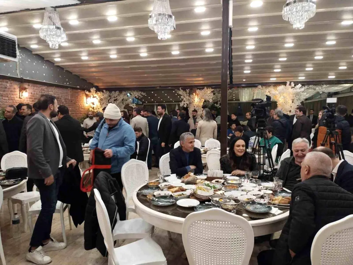 Tuzla\'da Geleneksel Basın Mensupları Sahur Buluşması Düzenlendi