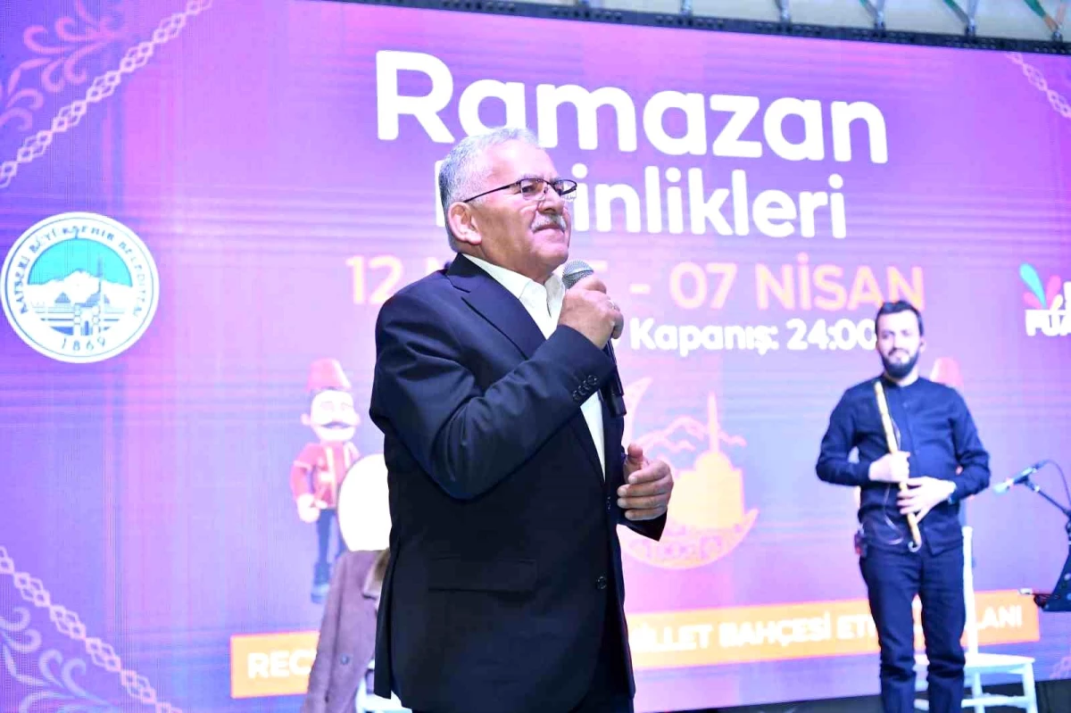 Kayseri Büyükşehir Belediye Başkanı Dr. Memduh Büyükkılıç, Recep Tayyip Erdoğan Millet Bahçesi\'nde Ramazan Etkinlikleri\'ne katıldı