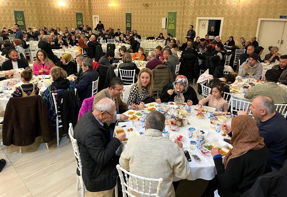 Samsun Adige Kültür Derneği İftar Buluşması Düzenledi