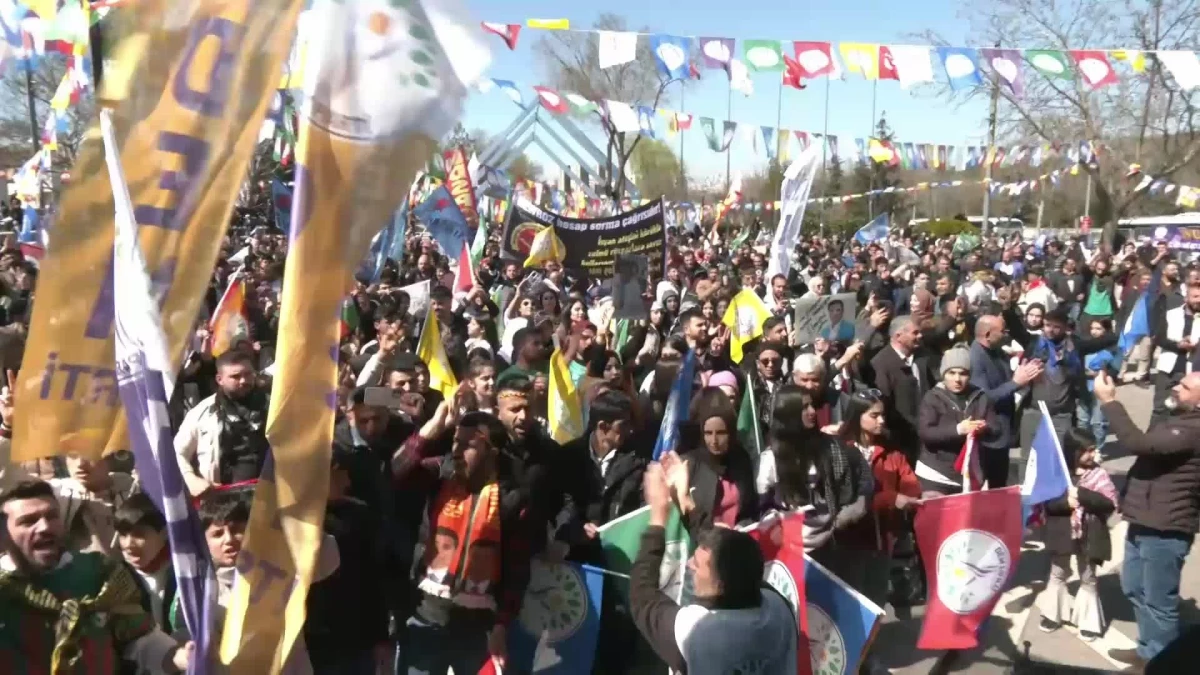 DEM Parti, Ankara Anıtpark\'ta Nevruz etkinliği düzenledi