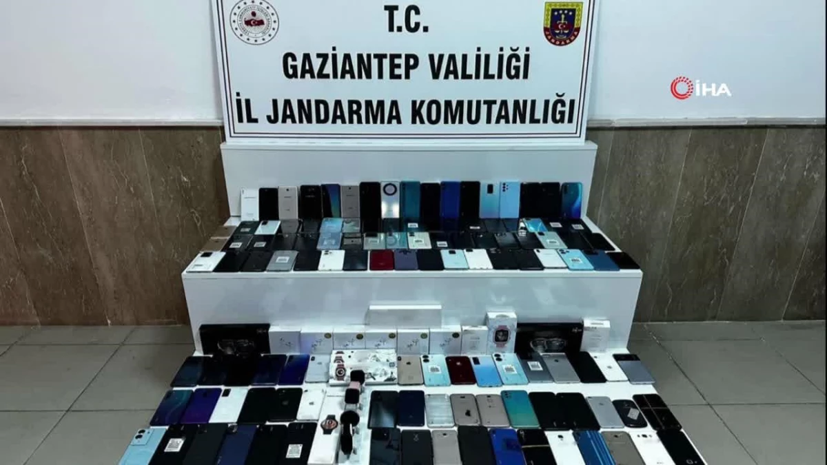 Gaziantep\'te 4 milyon lira değerinde kaçak elektronik ürün ele geçirildi