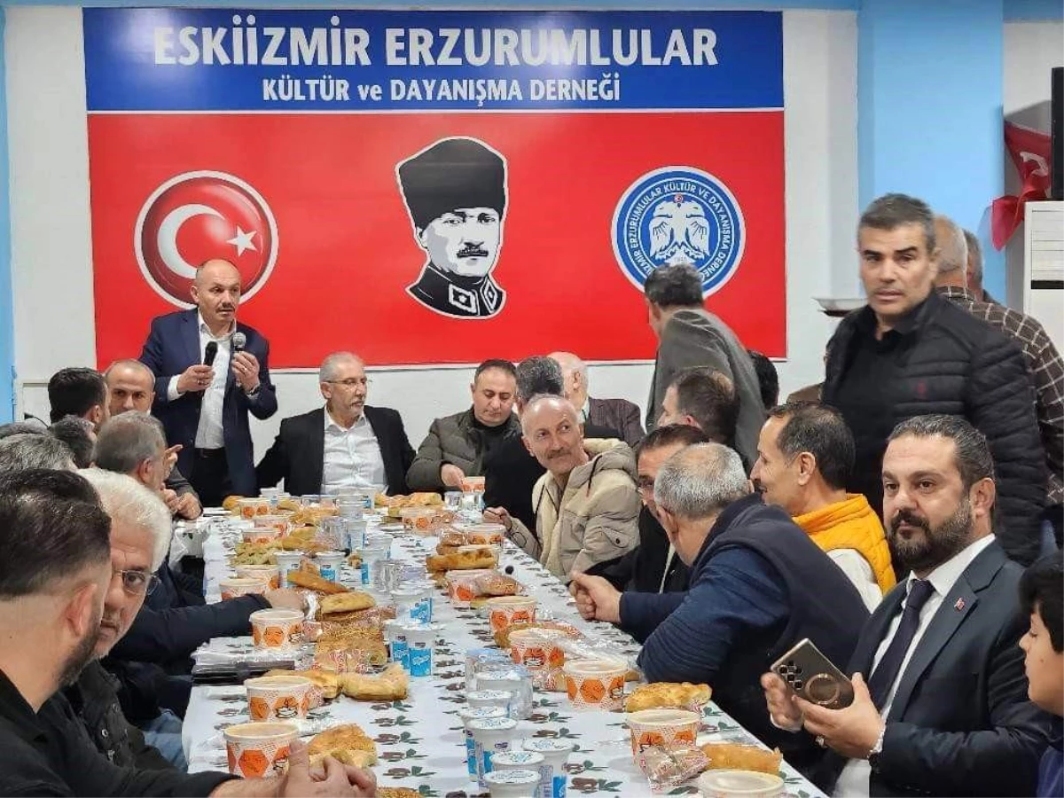 İzmir\'de yaşayan Erzurumlular iftar yemeğinde buluştu