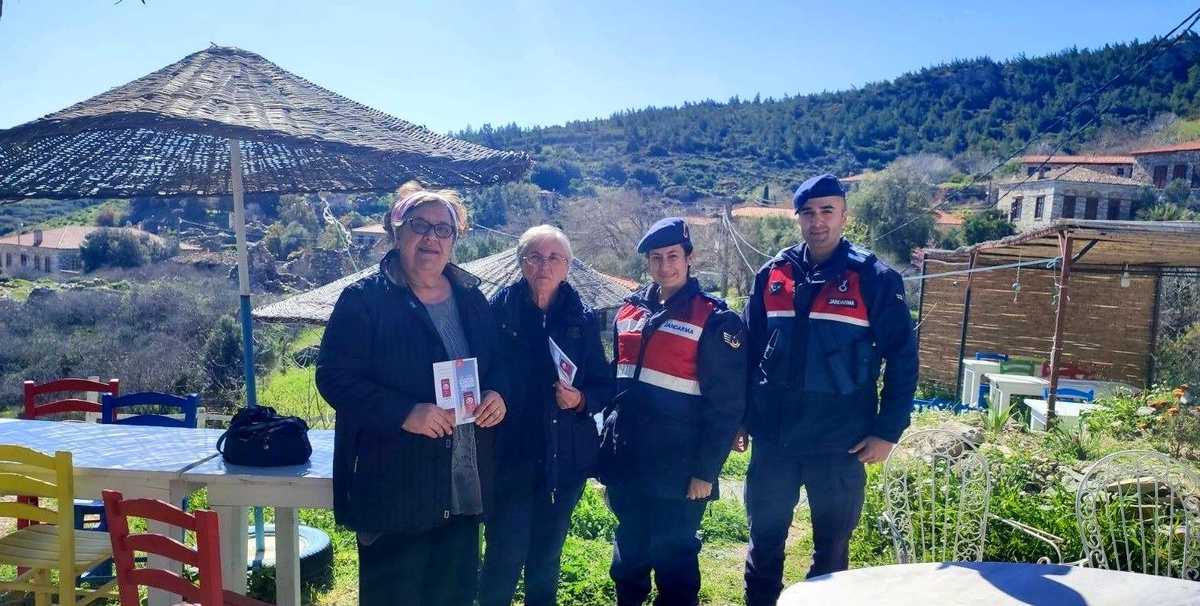 Aydın\'da Jandarma, Kadın Destek Uygulaması\'nı Tanıttı