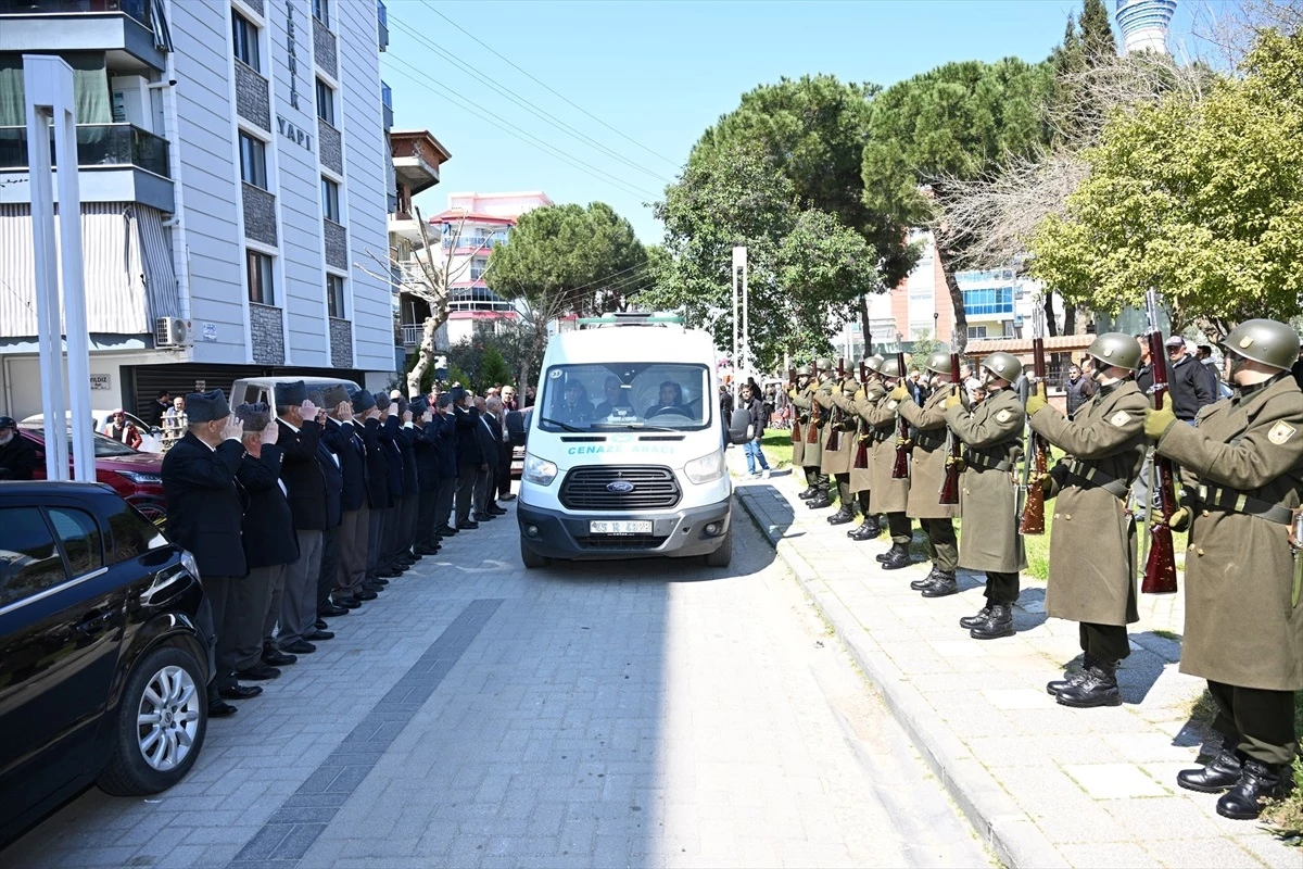 Kıbrıs gazisi Yonis Akkaplan\'ın cenazesi Salihli\'de defnedildi