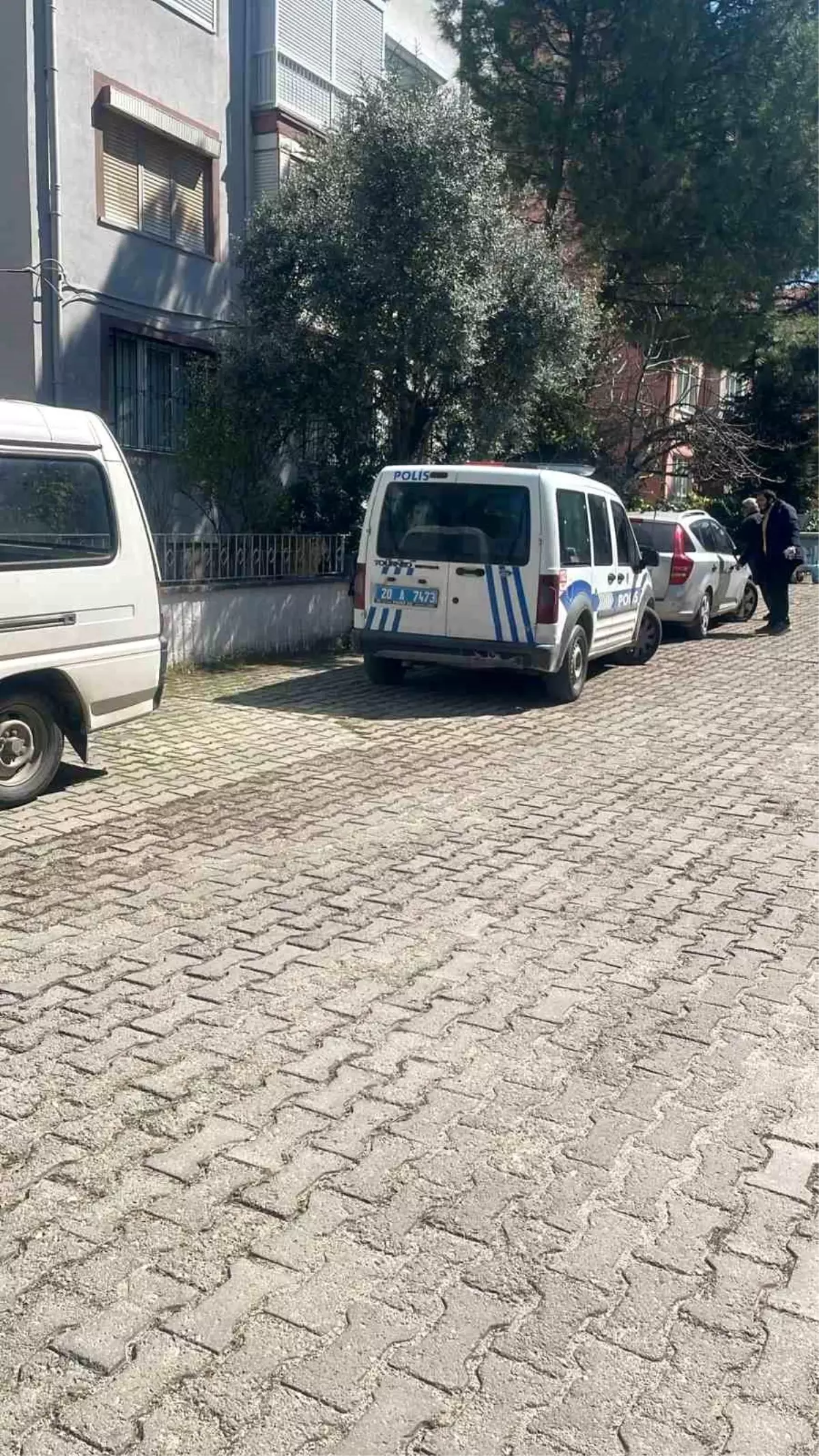 Denizli'de ya�l� kad�n �l� bulundu