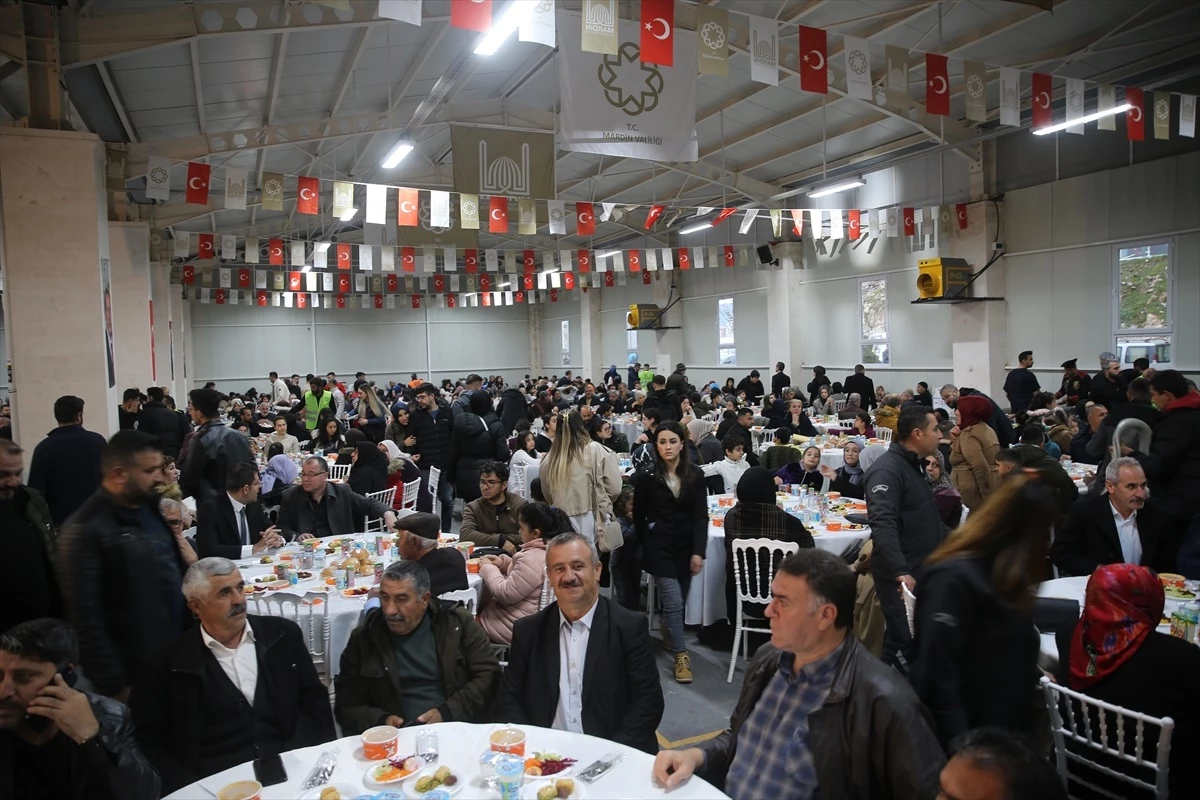Mardin\'de Farklı İnanç Grupları Kardeşlik İftarında Buluştu