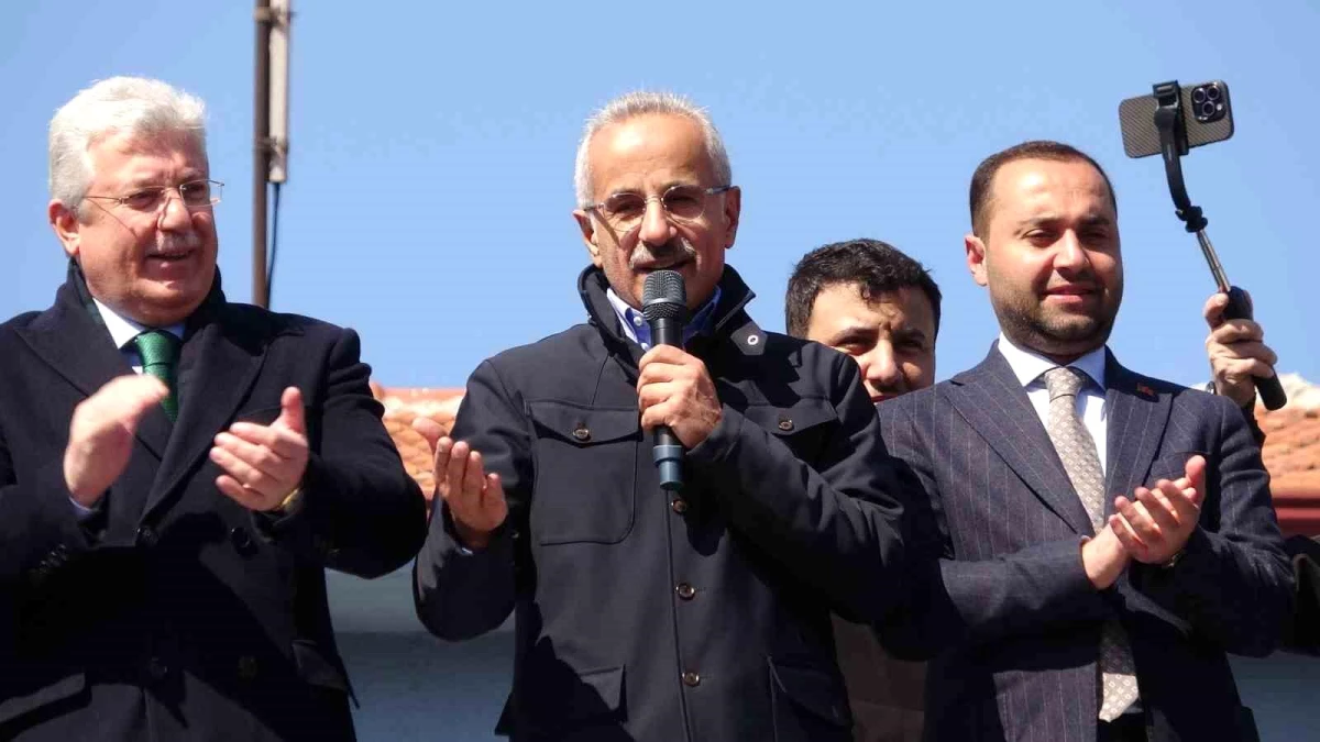 Ulaştırma ve Altyapı Bakanı Abdulkadir Uraloğlu: Ülkemizin her tarafını bölünmüş yollarla ördük