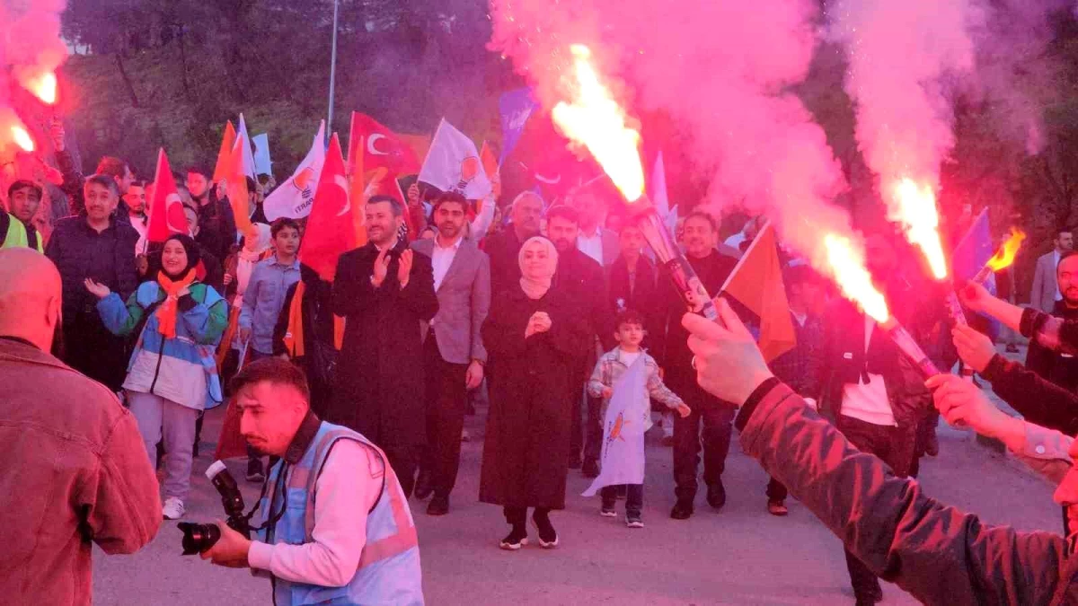 AK Parti Şirinevler\'de Gövde Gösterisi Yaptı