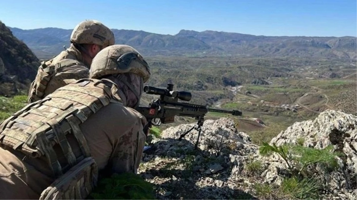 Gara bölgesinde 2 PKK\'lı etkisiz