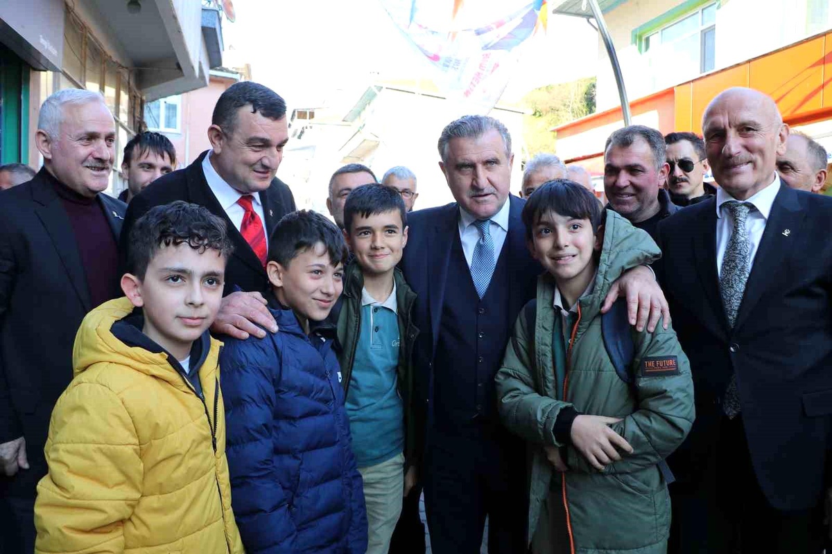 Gençlik ve Spor Bakanı Osman Aşkın Bak, Rize\'de 18-0 yapacaklarını söyledi
