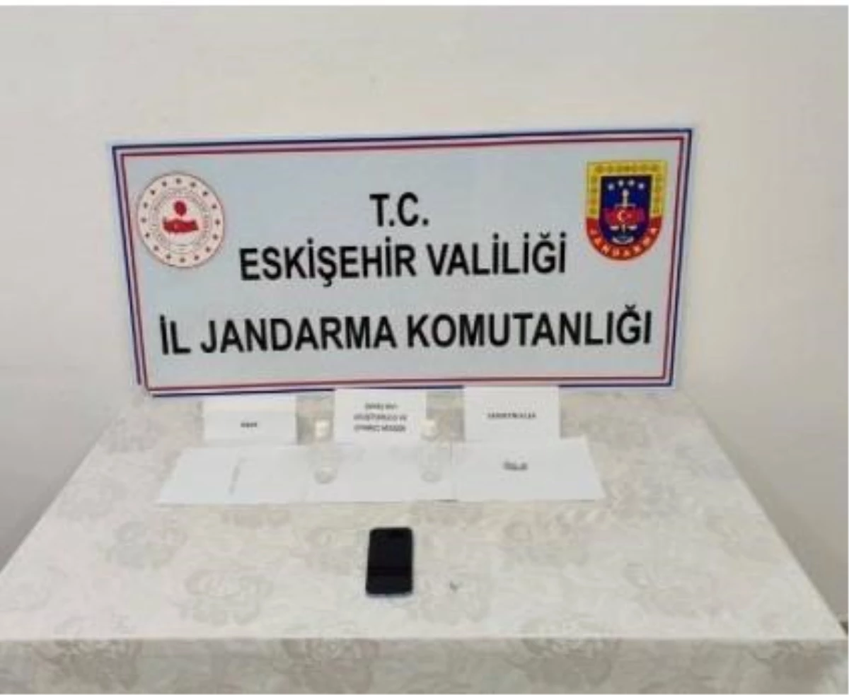 Eskişehir\'de Jandarma ekipleri uyuşturucu operasyonu düzenledi