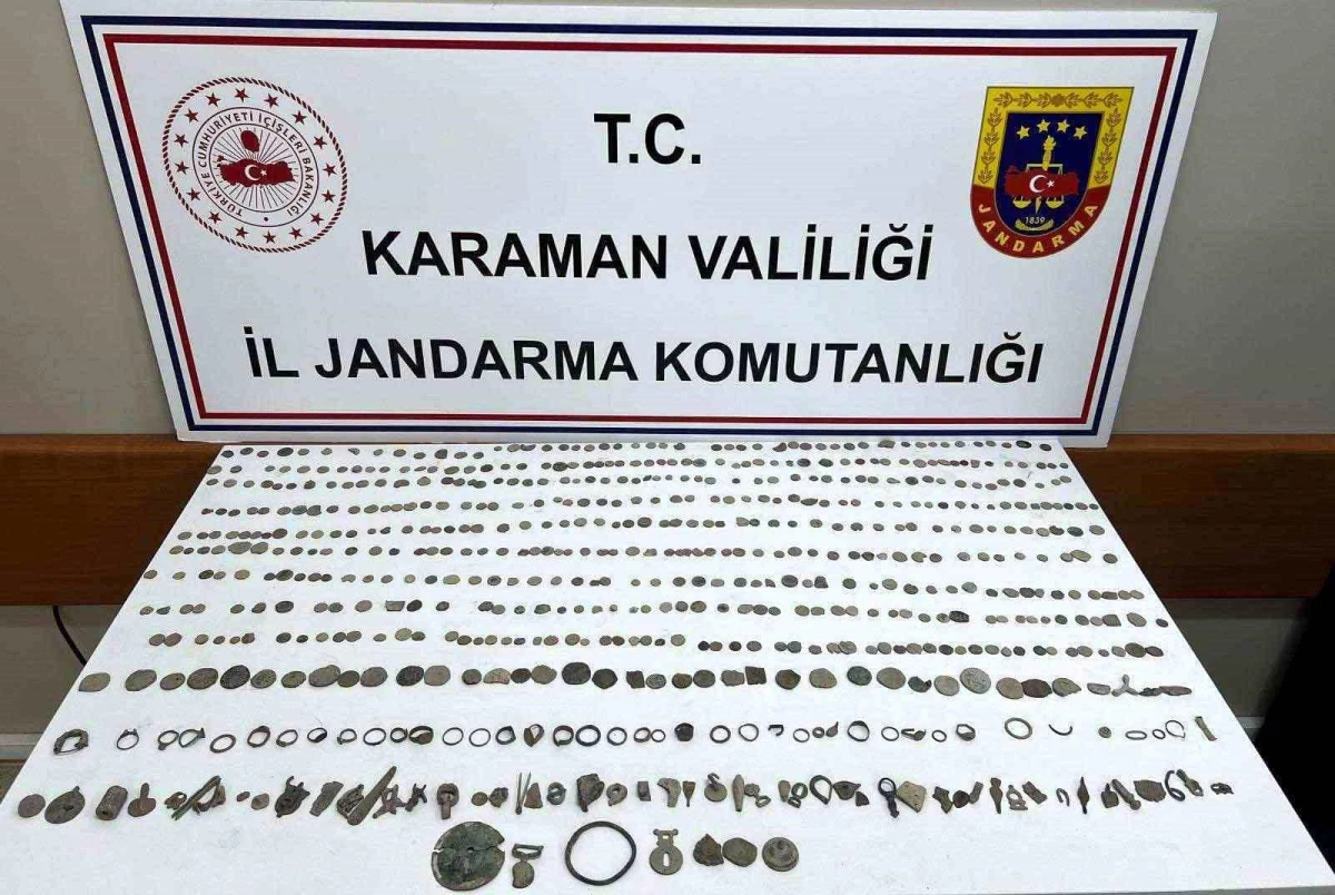 Karaman\'da Jandarma Operasyonunda Çok Sayıda Tarihi Eser Ele Geçirildi