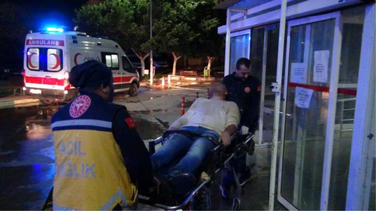 Mersin\'de Akkuyu Nükleer Santrali\'nde çalışan işçileri taşıyan servis otobüsü kaza yaptı