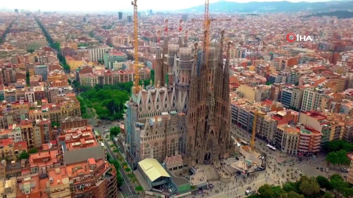 La Sagrada Familia: Mimarı ölünce gizemi 141 yıldır çözülemedi