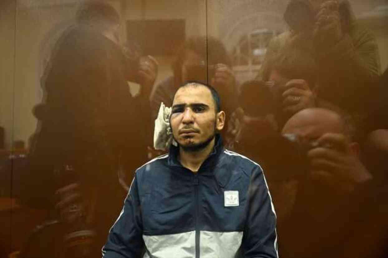 Moskova'da konser salonunu kana bulayan teröristler hakim karşısına çıkarıldı Moskova'da konser salonunu kana bulayan teröristler hakim karşısına çıkarıldı